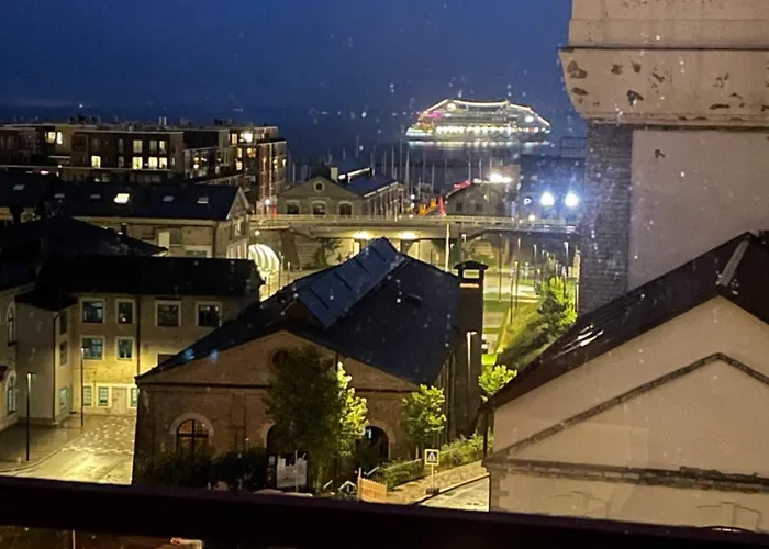 Seaview Noblessner Harbour Apartment, 8 Min To Downtown Apartament *