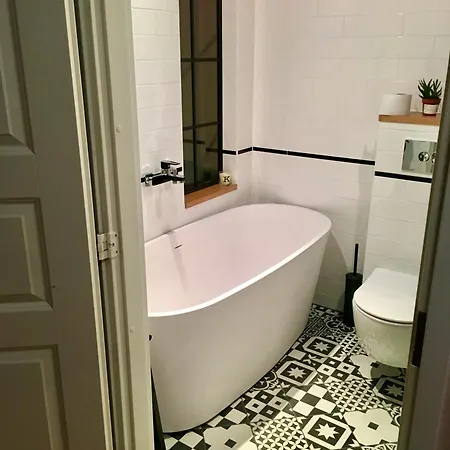 Seaview Noblessner Harbour Apartment, 8 Min To Downtown *